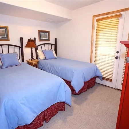 L@@K! Cozy Respite with Spectacular Mountain and Lake Views! Ski Utah