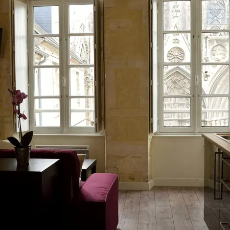 Modern Bayeux Hideaway