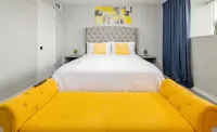 Beautiful Contemporary Suite #04