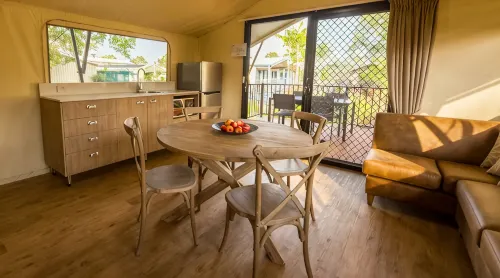 Discovery Parks - Fraser Street, Hervey Bay - Parking