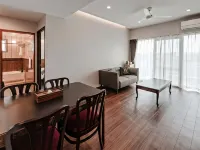 The Hotel Chatan by Sunrest Resort - Balkoner