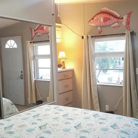 Oceanview Paradise AT Venture Out+4 Bikes & 2-2 Seat Kayaks! King & Queen Beds!