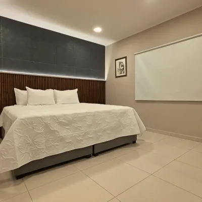 HOTEL CASA LA TABLADA AEROPUERTO Hotels near مانزانيلو