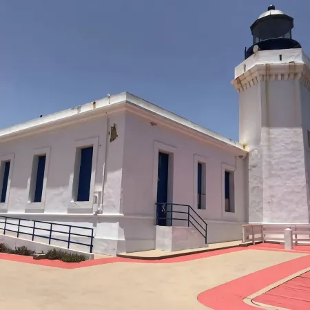 Spacious 3Br Coastal Stay Near Beaches, Restaurants and Fun