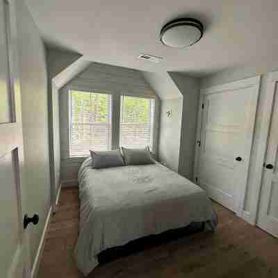 Beautiful Lake Winnipesaukee w/ Dock! Rooms