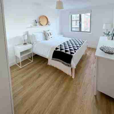 Stephenson View Stylish Staycation City Break! Rooms