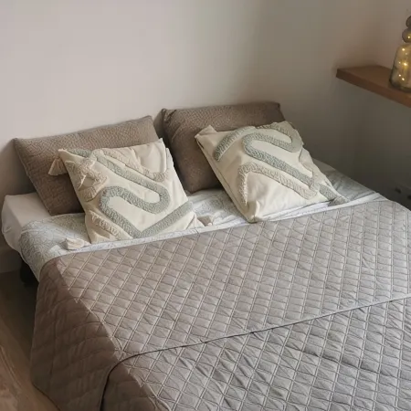 Cosy studio near the Gulf of Juan sea.