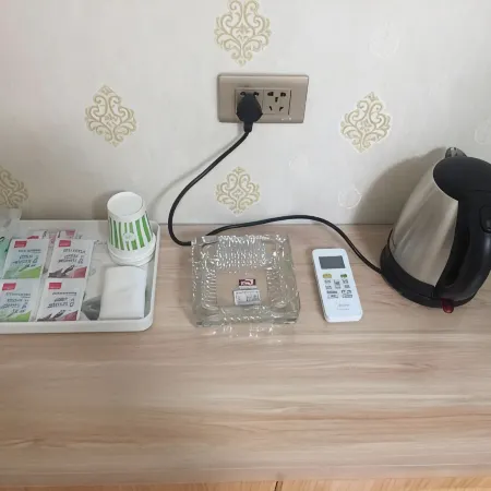 Lvliang Qinwan Express Hotel