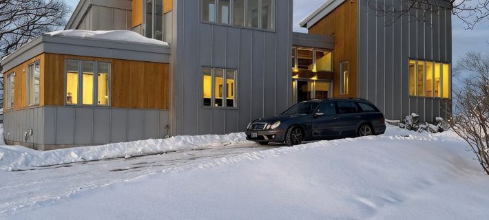 Luxury Mountain Top House , Hot Tub, Fire Pit & Panoramic Stratton Views Hotels in Winhall