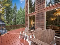 Charming Secluded  3-bedroom house in Sagle ID close to Lake and Schweitzer Ski Ξενοδοχεία στην πόλη Sagle