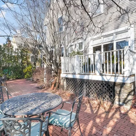 6Br w/ Parking Steps to Brown in College Hill