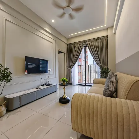 Piccadilly Greentown Premium Suites by IWH Suites