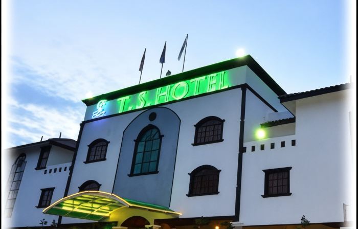 TS Hotel - Taman Rinting