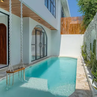 The Coral Villa  - A Luxury Private Villa By Balinest Villas 발리 동물원 주변 호텔