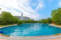 Country Garden Phoenix Hotel Chizhou Mount Jiuhua - Pools