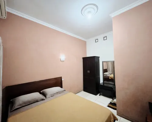 Guest House Kraton Mas Ξενοδοχεία στην πόλη Pacitan