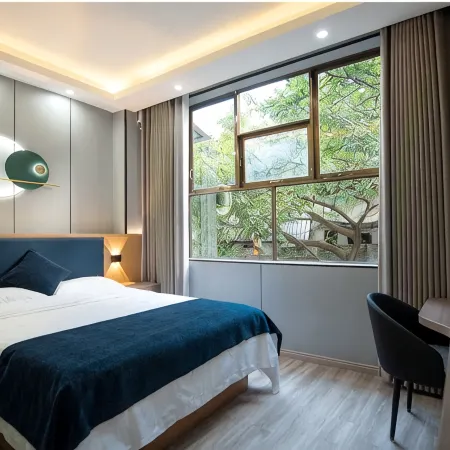 Hejiang Hongli Business Hotel