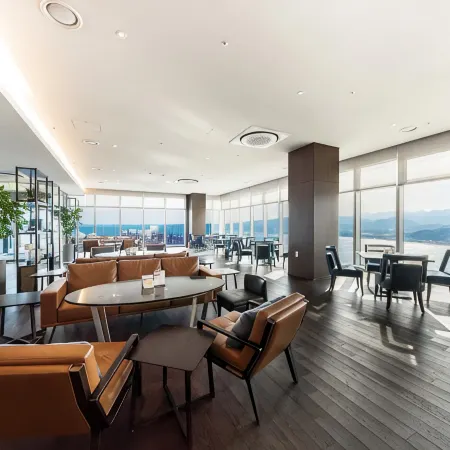 Hotel Tops 10 Отели рядом с достопримечательностью «Парк Hourglass»