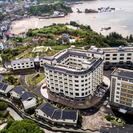 Quanfeng Hotel