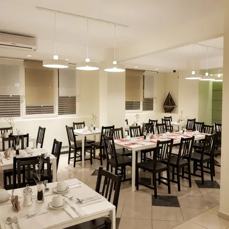 Hotel Akropol