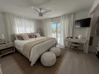 Spacious 4-bedroom vacation home minutes to John Pennekamp Coral Reef State Park