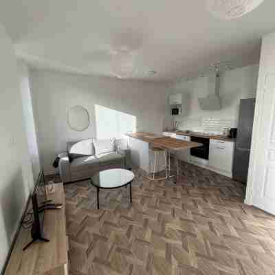 Town house 7min from station Others