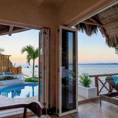 Right in front of the sea! Maguey House
