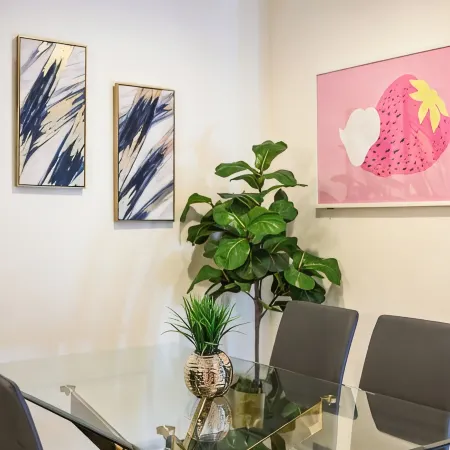 1 Block to Beach Heaven Chic 2BD