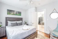 Grand Fairfield Getaway- 5BR Fam-Friendly near I95&Shops - Spacious&Gracious