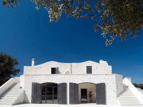 Idyllic Olive Mill with Heated Pool, in an Olive Grove, Close to Sea and Ostuni