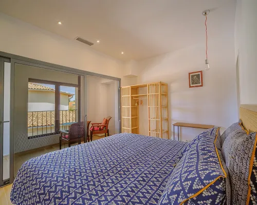 Family villa for 16 with pool and spa 50m from the beach Ξενοδοχεία στην πόλη Ares