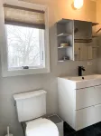 Little Fox Cottage - A Cozy Riverview Getaway