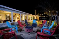 Private Country Home on 4 Acres, Open Space, Pool, Hot Tub, Gameroom, Pond