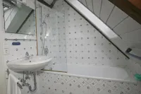 Studio with a Panoramic View, Centrally Located in the Old Town, Quiet, Wi-Fi, Free Parking -  Apartamentos vacacionales