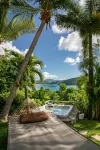 Villa Delfina- Private Beach! Spacious 5 Bedroom Villa in Lower Peter Bay! - Villas