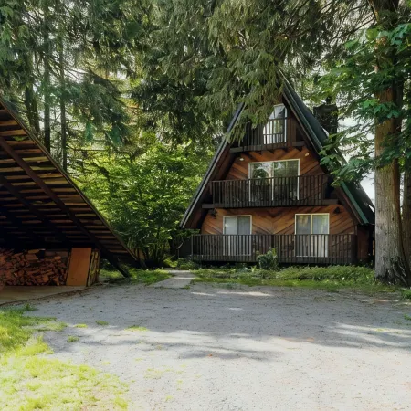 Spacious North Cascades Riverside A-Frame w/ Mt Baker Views - Dog-Friendly