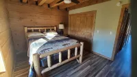 3BD/2.5BA Tennessee Mountain Trout Lodge by Watauga Lake & River