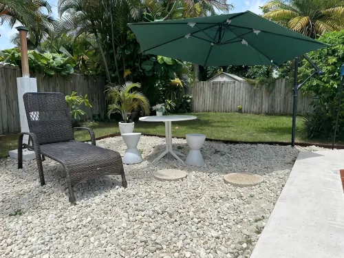 Heated Pool House with Wi-Fi parking available BBQ GRILL(private duplex house) - Wi-Fi