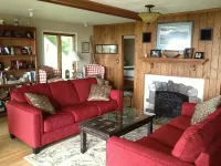 Cozy Lake Winnebago Cottage: Shallow Sandy Shore, Close to Eaa & Packers Games - Wifi