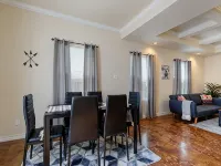 20% OFF Updated 3BR 2.5BTH Townhome - Pet-friendly - Fast WiFi-Driveaway Parking Hotels in Selma