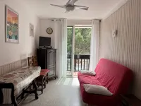 T2 IN ARGELES BEACH - 100m FROM THE BEACH - Homestays