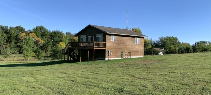 Spacious Lakefront Lot and Beach Hotele w: Otter Tail County