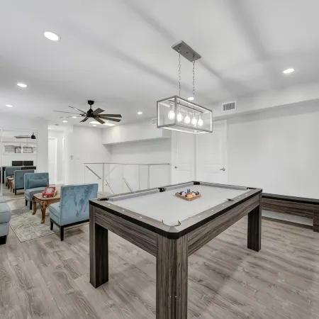6Bed 4Bath Villa - Pool - Garage - Close to Beach