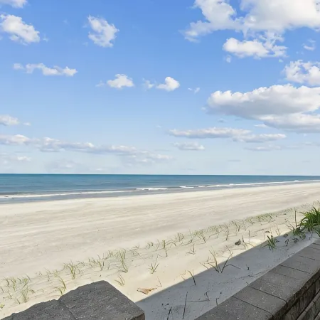 "Seaglass Cottage" - Direct Oceanfront, Vilano beach access near St. Augustine
