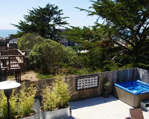 Charming modern bungalow w/ hot tub steps away from the beach Hotels in Dillon Beach
