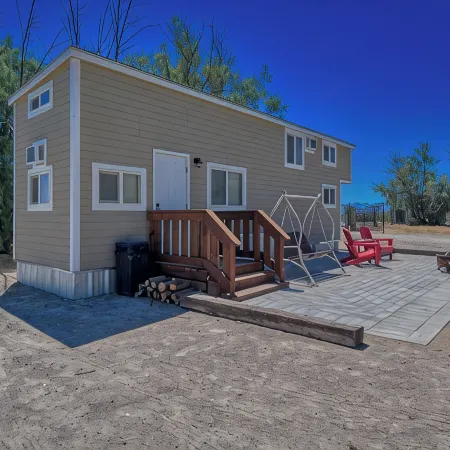 Tiny Home, close to Death Valley