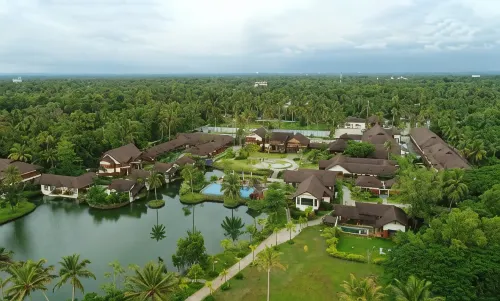 Gokulam Grand Resort & Spa, Kumarakom - breakfast