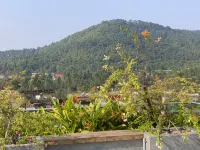 Sea Moon Cam Ranh Beach House - Mountain view