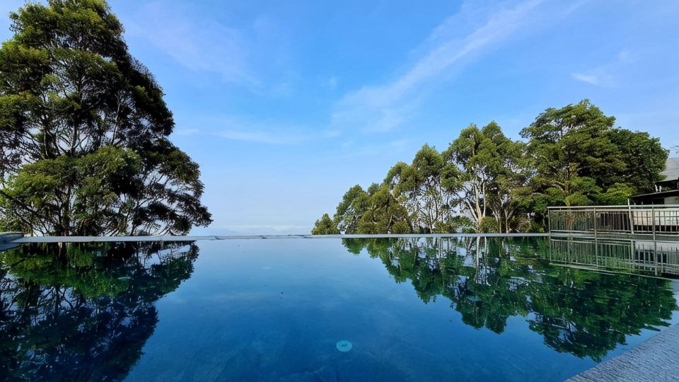 Fragrant Nature Munnar - A Five Star Classified Hotel