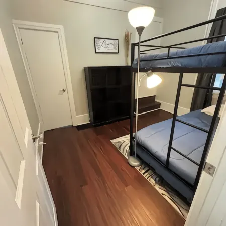 Cozy Downstairs Apartment